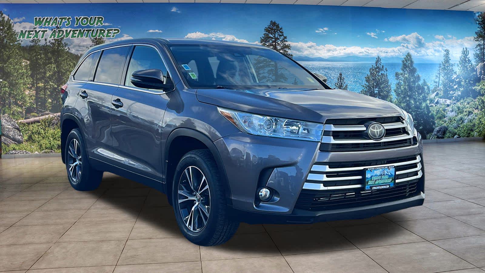 Thumbnail: 2019 Toyota Highlander - 3
