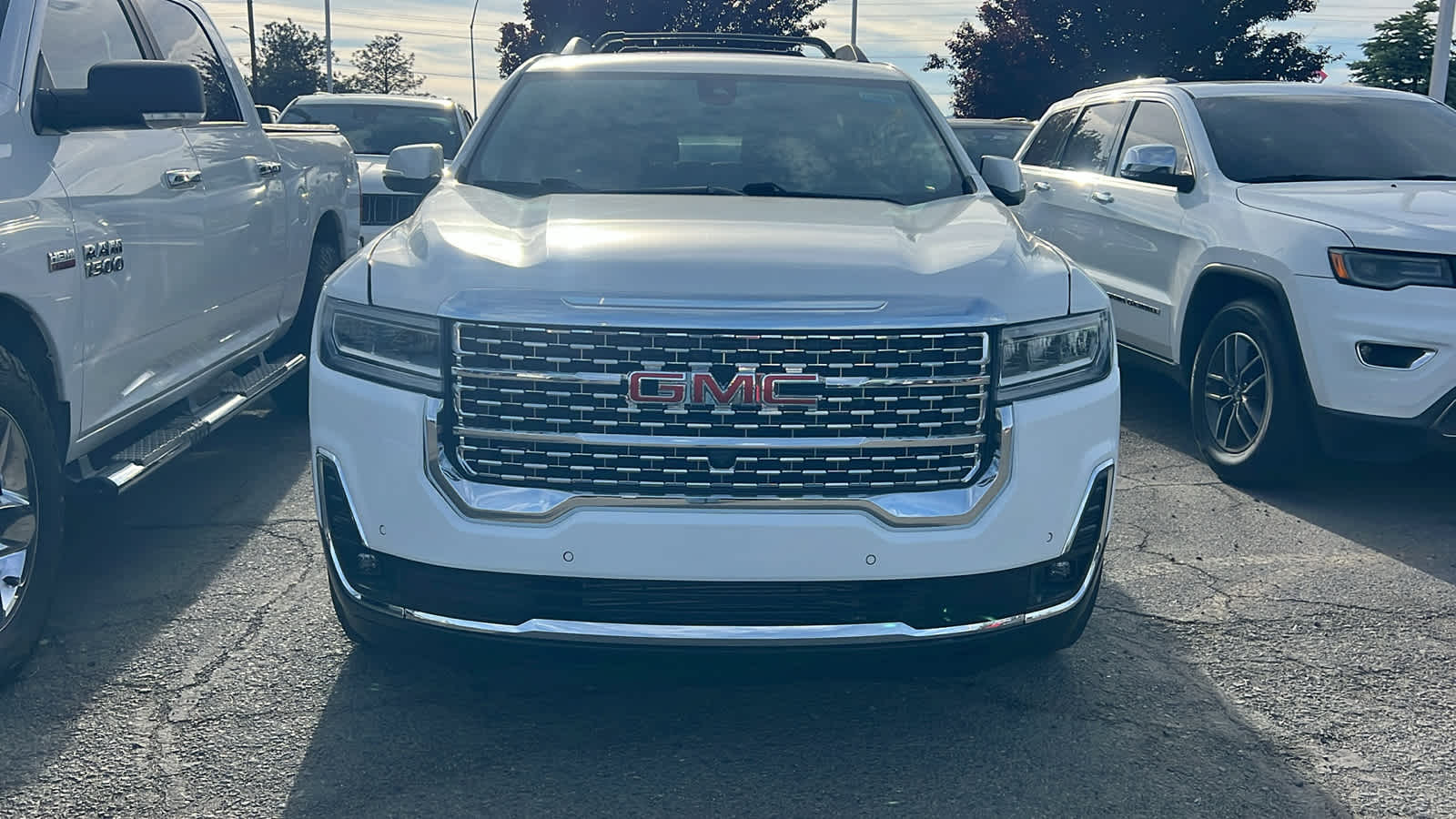 Thumbnail: 2021 GMC Acadia - 2
