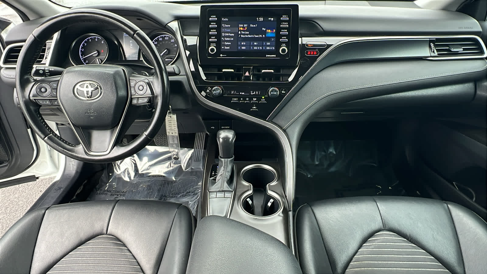 Thumbnail: 2023 Toyota Camry - 26