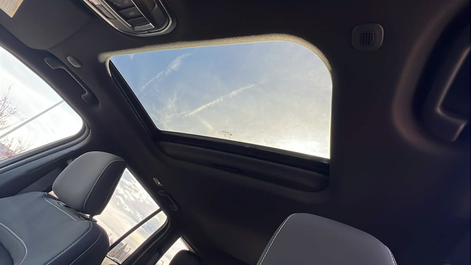 Thumbnail: 2026 Jeep Grand Cherokee - 31