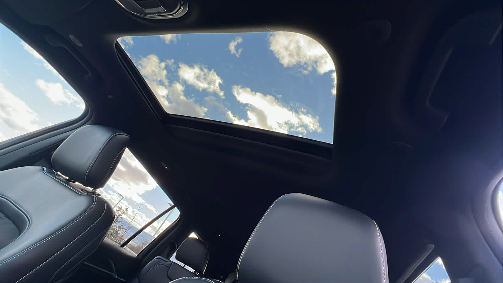 Thumbnail: 2026 Jeep Grand Cherokee L - 31