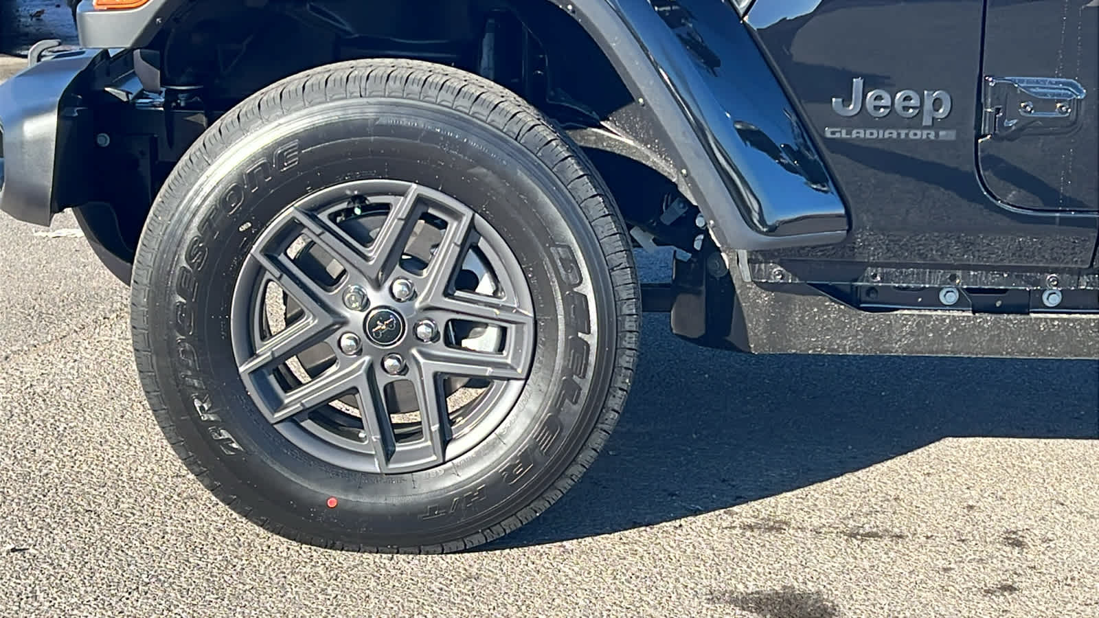 Thumbnail: 2026 Jeep Gladiator - 9