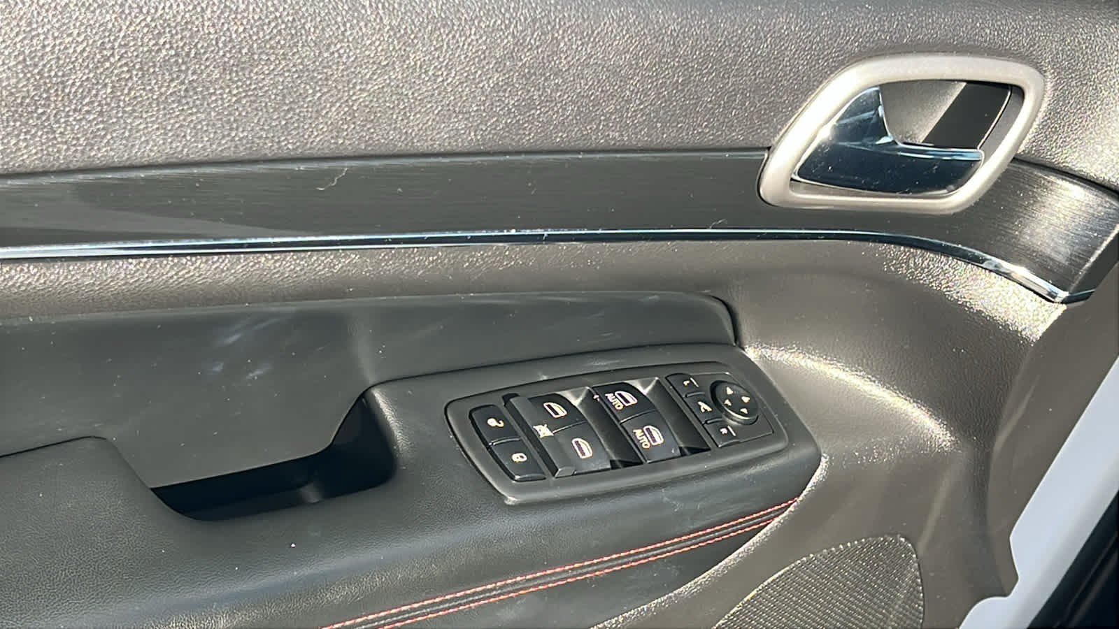 Thumbnail: 2018 Jeep Grand Cherokee - 22