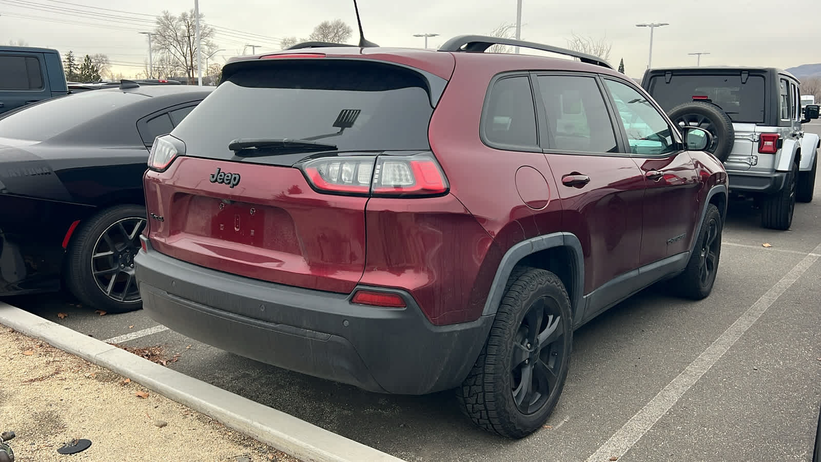 Thumbnail: 2020 Jeep Cherokee - 5