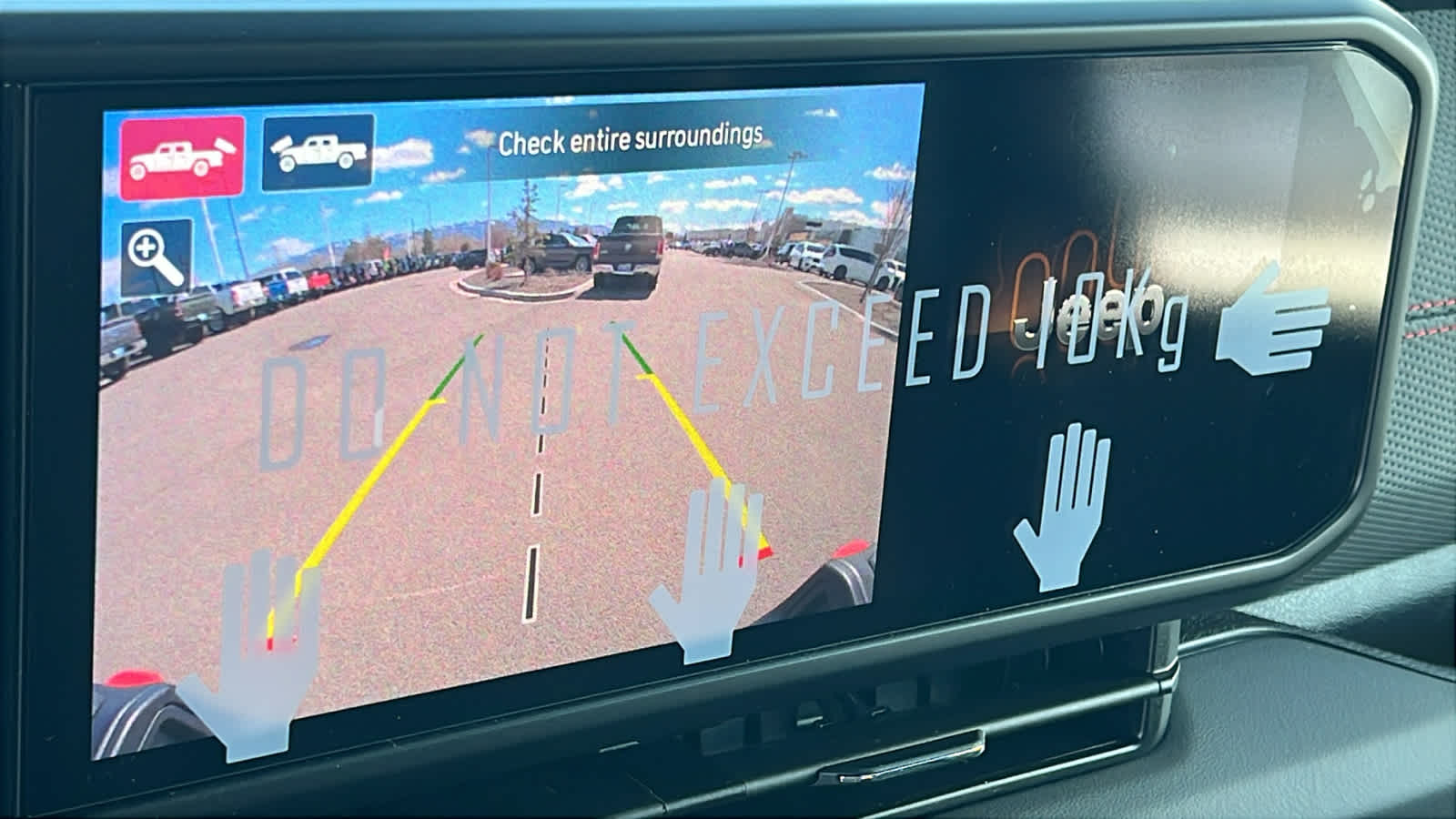 Thumbnail: 2026 Jeep Gladiator - 16