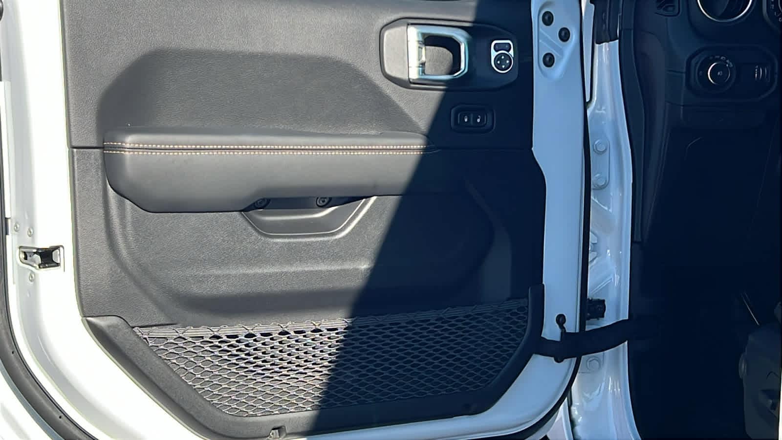 Thumbnail: 2026 Jeep Wrangler - 23