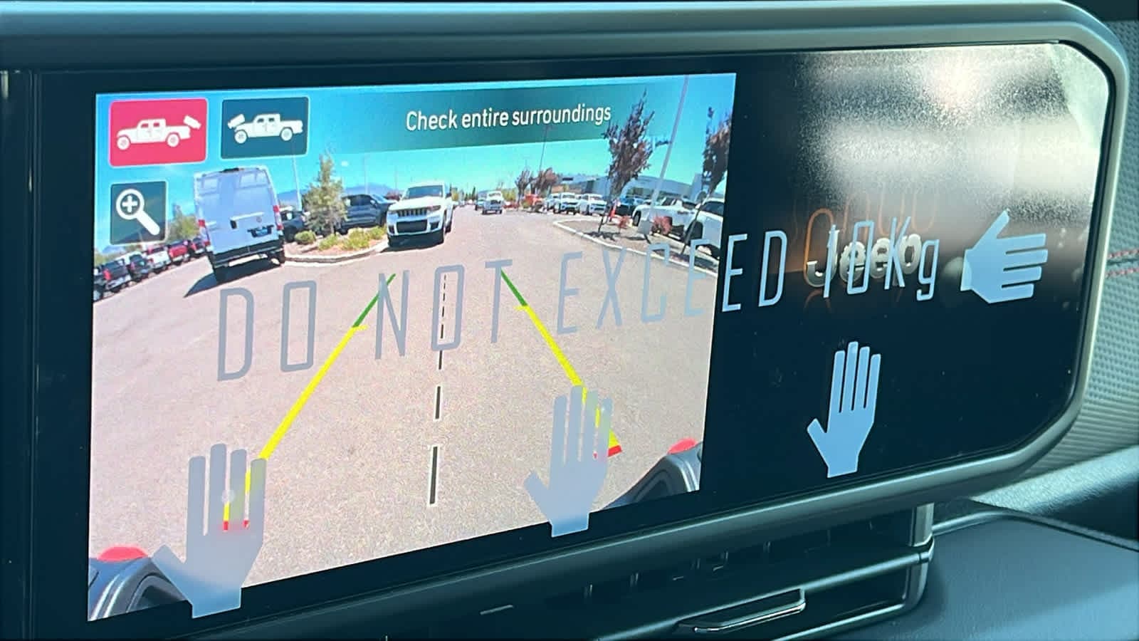 Thumbnail: 2025 Jeep Gladiator - 16