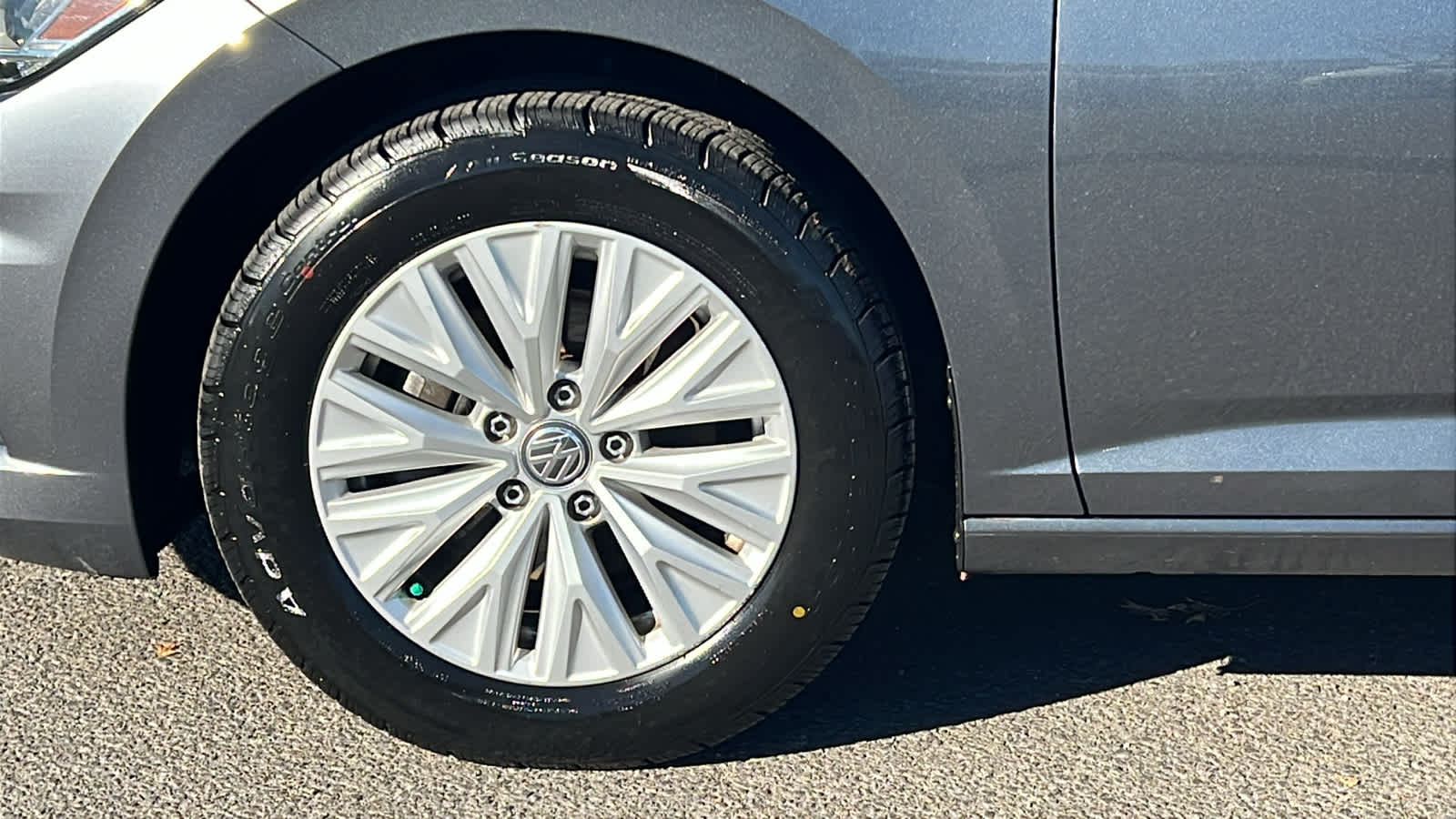 Thumbnail: 2019 Volkswagen Jetta - 9