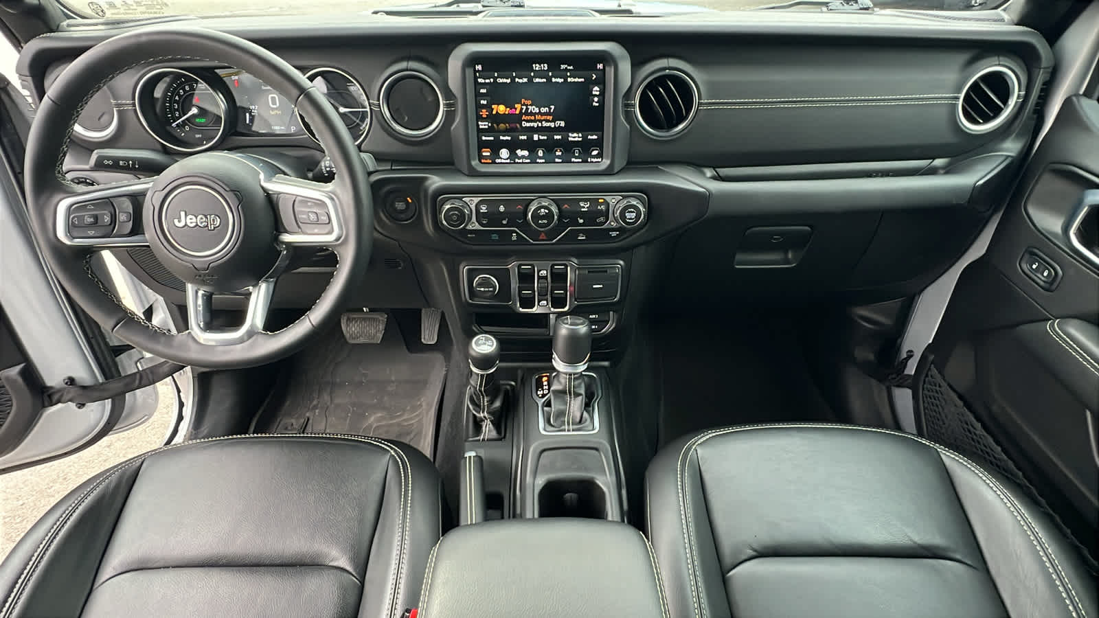 Thumbnail: 2023 Jeep Wrangler - 26