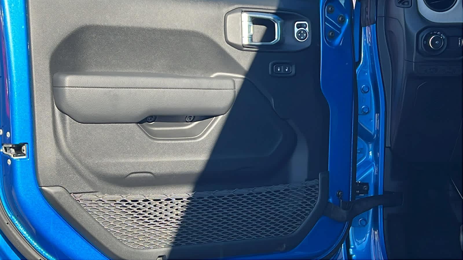 Thumbnail: 2026 Jeep Wrangler - 23