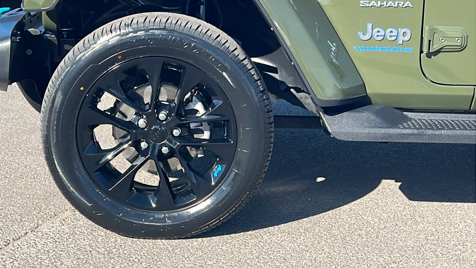 Thumbnail: 2023 Jeep Wrangler - 9