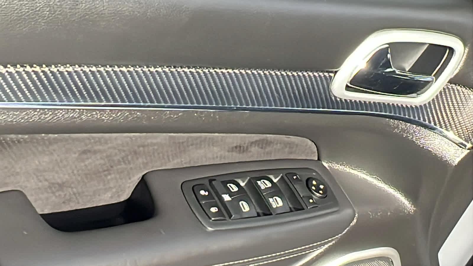 Thumbnail: 2020 Jeep Grand Cherokee - 22