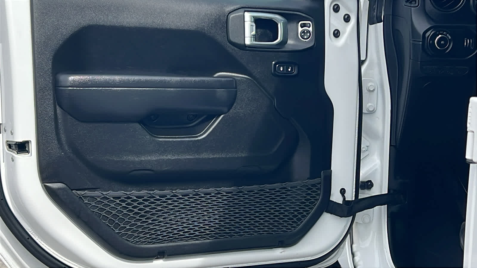 Thumbnail: 2025 Jeep Wrangler - 23