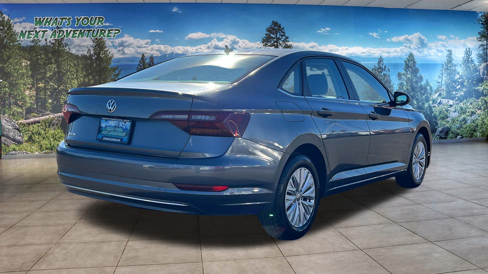 Thumbnail: 2019 Volkswagen Jetta - 5