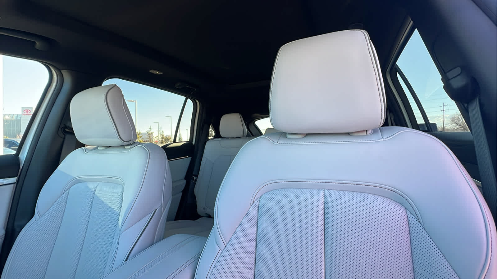 Thumbnail: 2025 Jeep Wagoneer S - 11