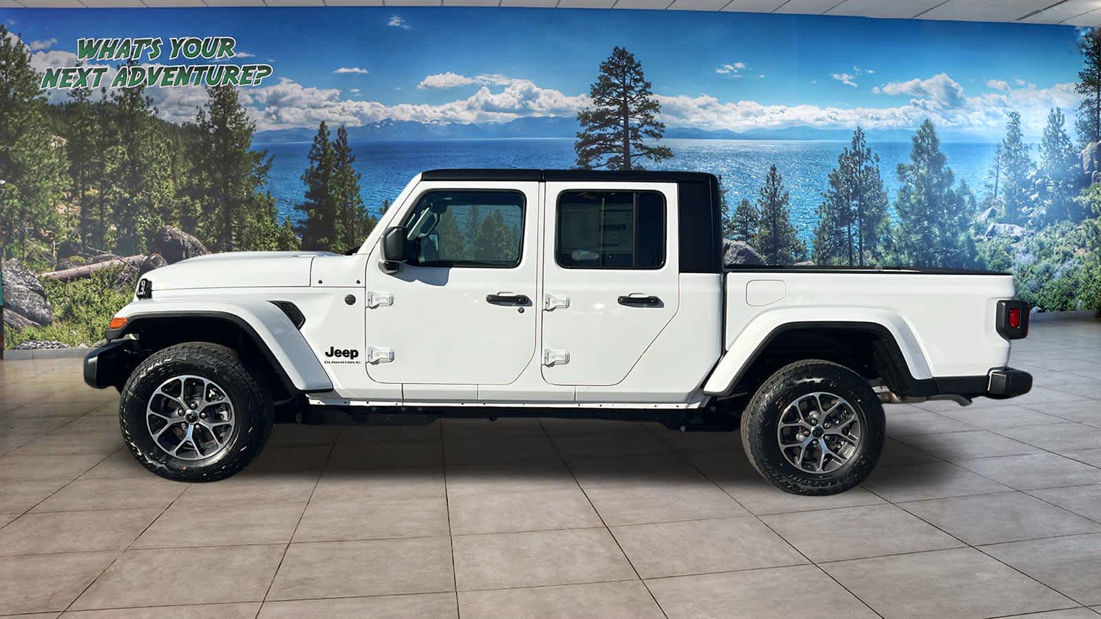 Thumbnail: 2026 Jeep Gladiator - 8