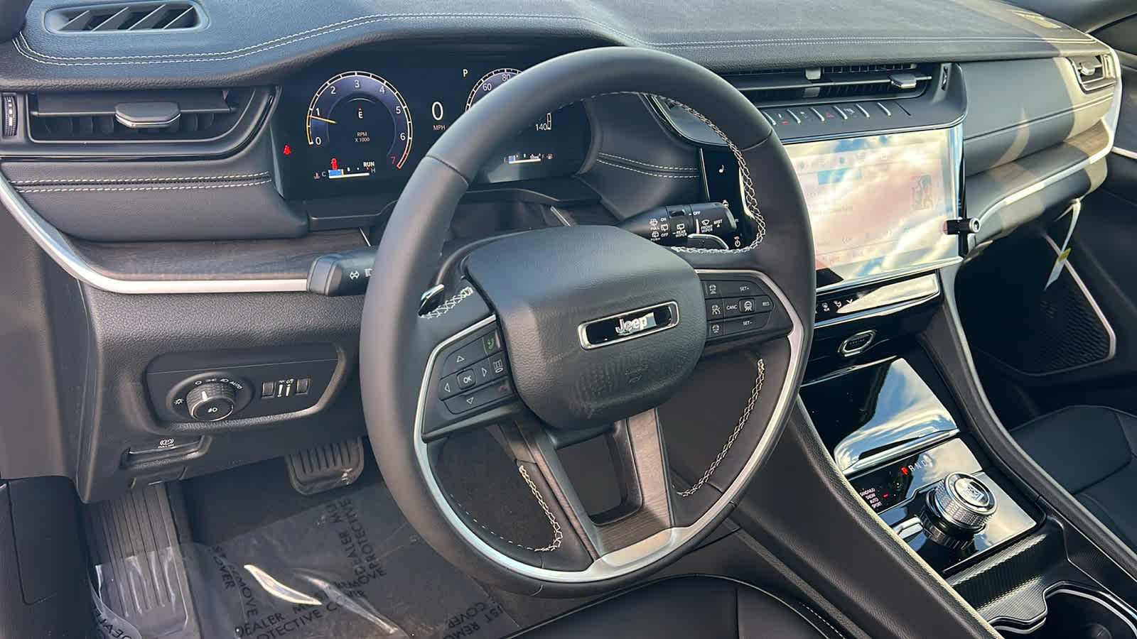 Thumbnail: 2026 Jeep Grand Cherokee L - 10