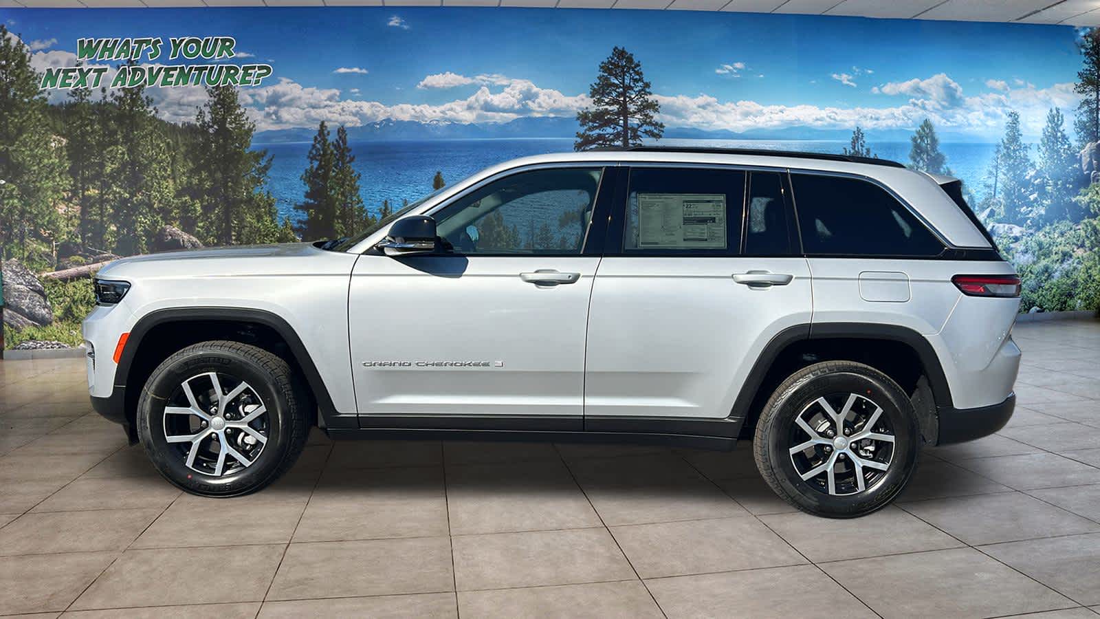 Thumbnail: 2025 Jeep Grand Cherokee - 8