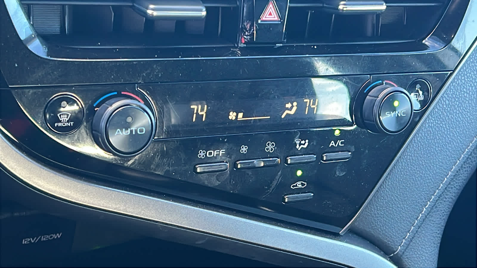 Thumbnail: 2021 Toyota Camry - 14