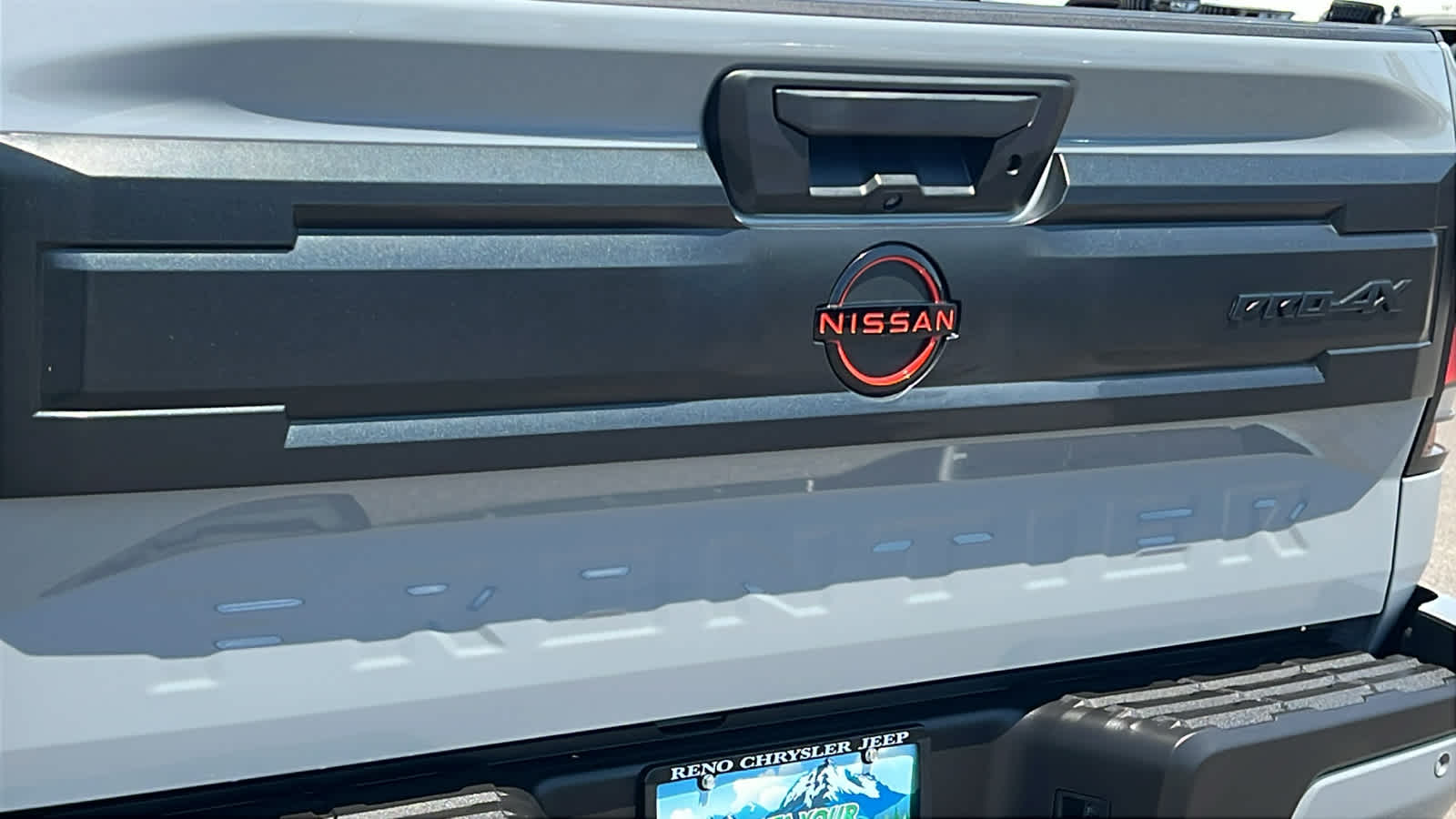 Thumbnail: 2025 Nissan Frontier - 28