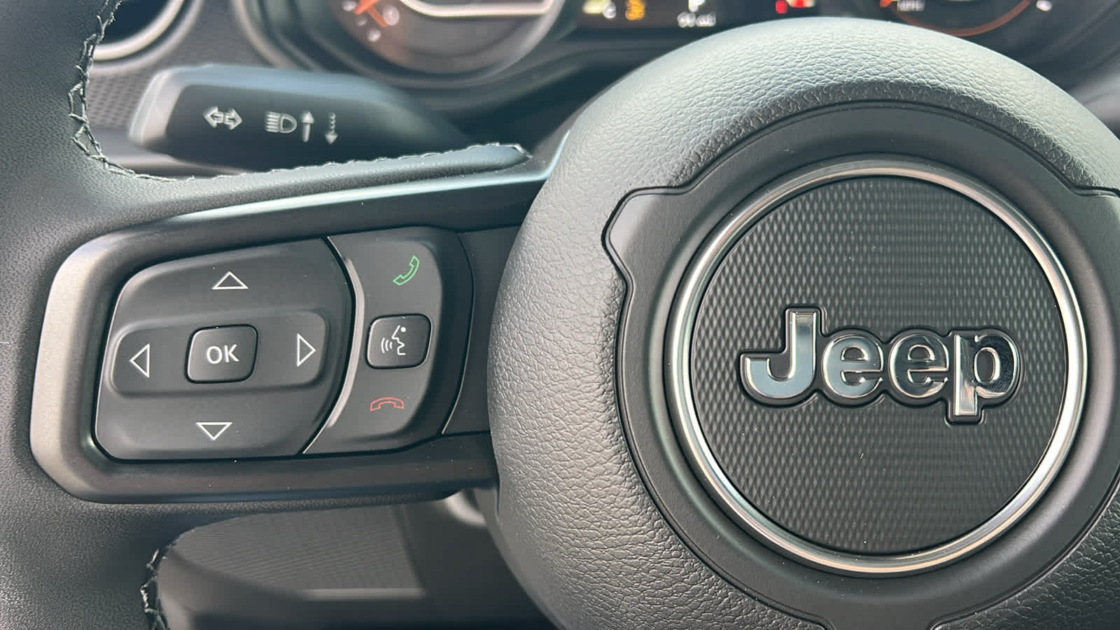 Thumbnail: 2026 Jeep Gladiator - 19