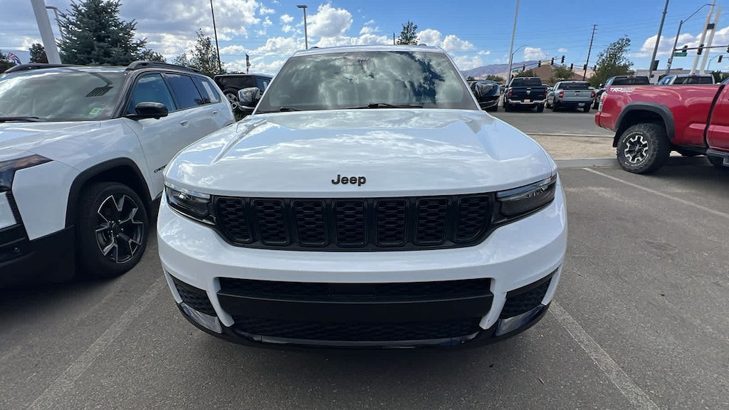 Used 2024 Jeep Grand Cherokee L Altitude SUV