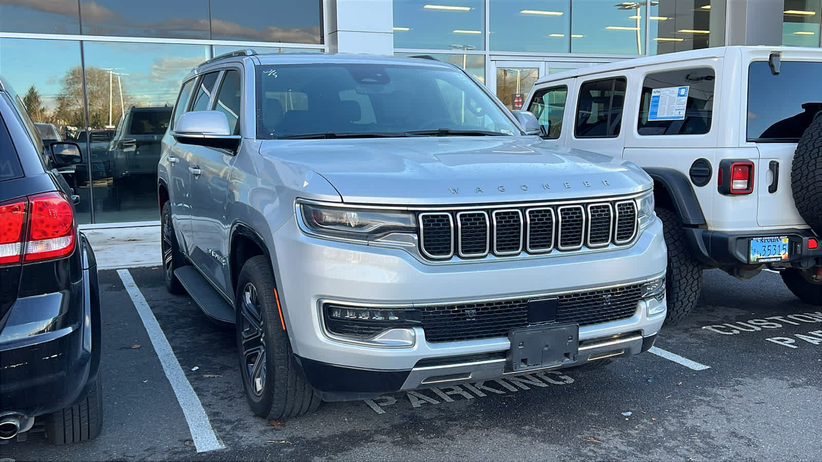 Thumbnail: 2022 Jeep Wagoneer - 3