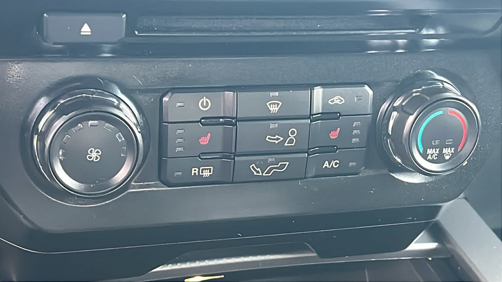 Thumbnail: 2016 Ford F-150 - 14