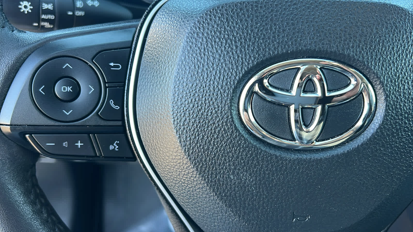 Thumbnail: 2024 Toyota RAV4 - 19