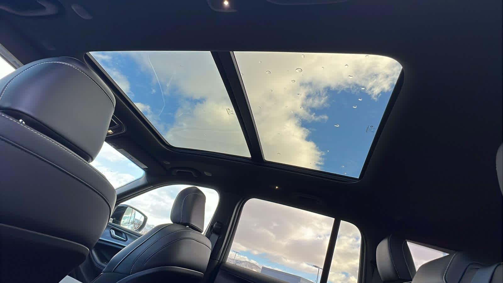 Thumbnail: 2025 Jeep Grand Cherokee - 31