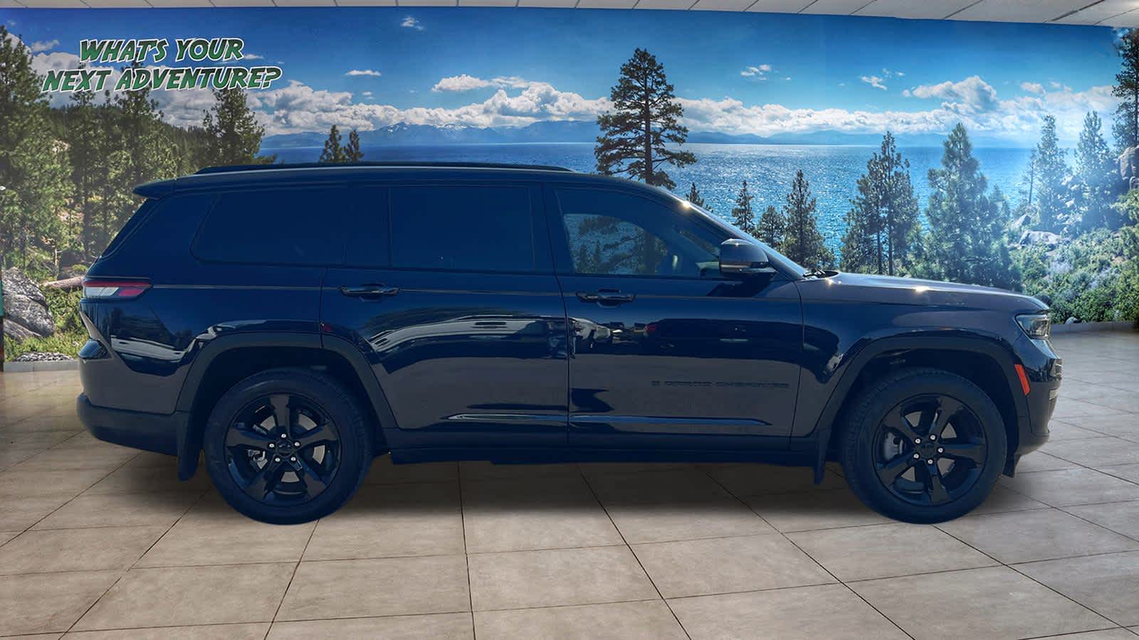2023 Jeep Grand Cherokee Limited photo 4
