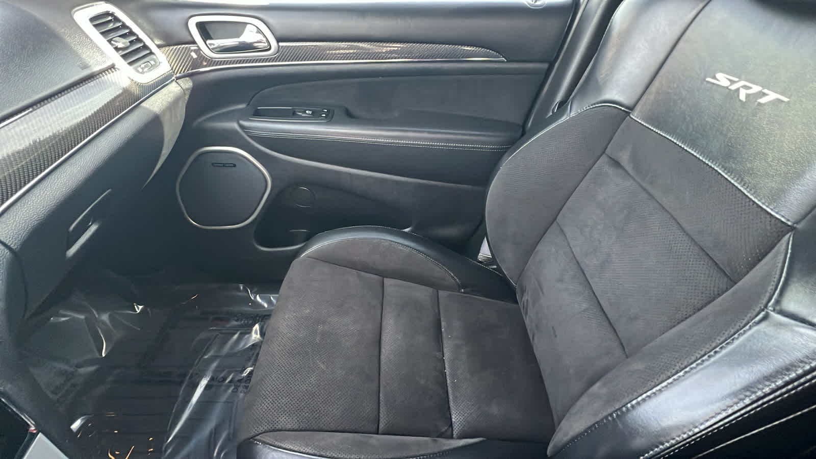 Thumbnail: 2020 Jeep Grand Cherokee - 12