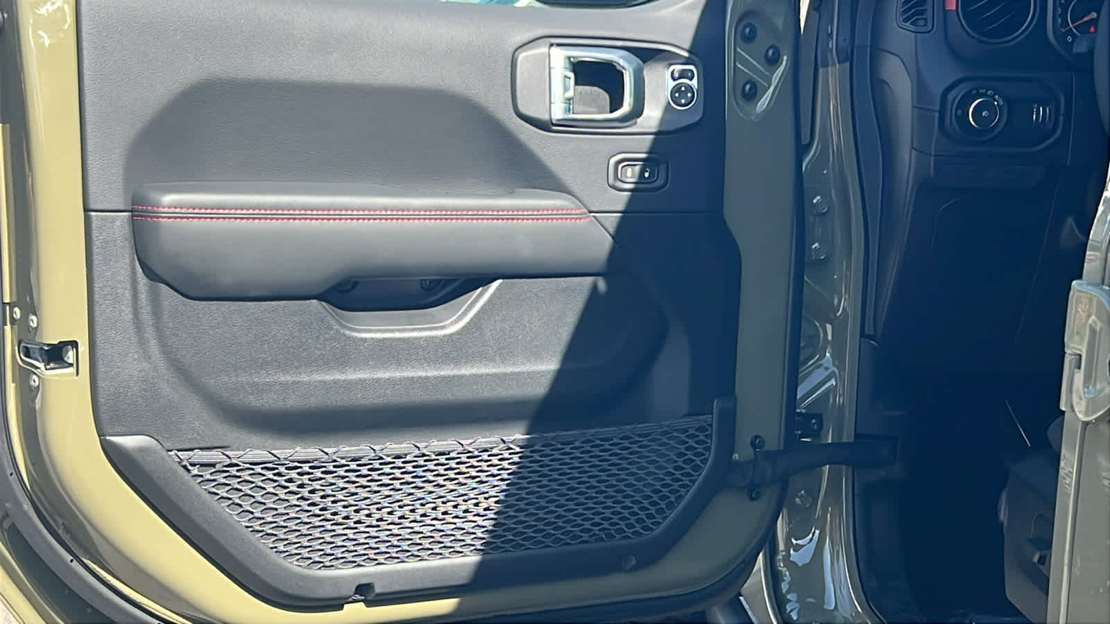 Thumbnail: 2026 Jeep Wrangler - 23