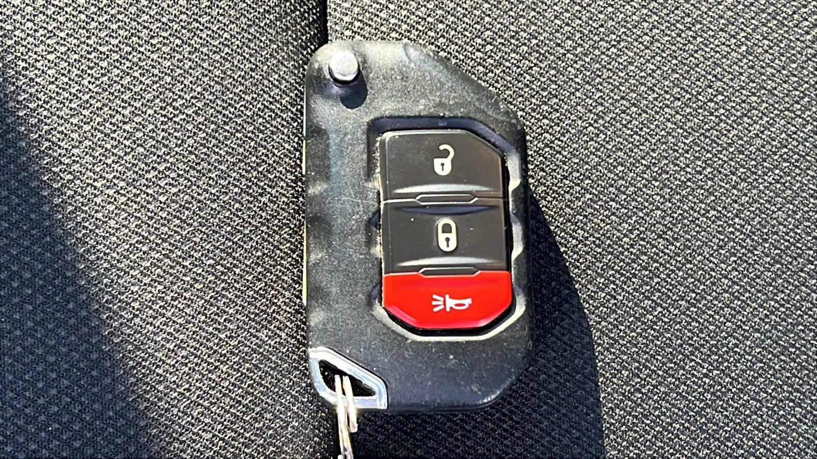 Thumbnail: 2023 Jeep Wrangler - 29