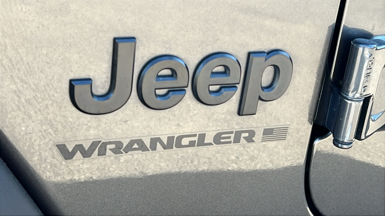 Thumbnail: 2023 Jeep Wrangler - 28