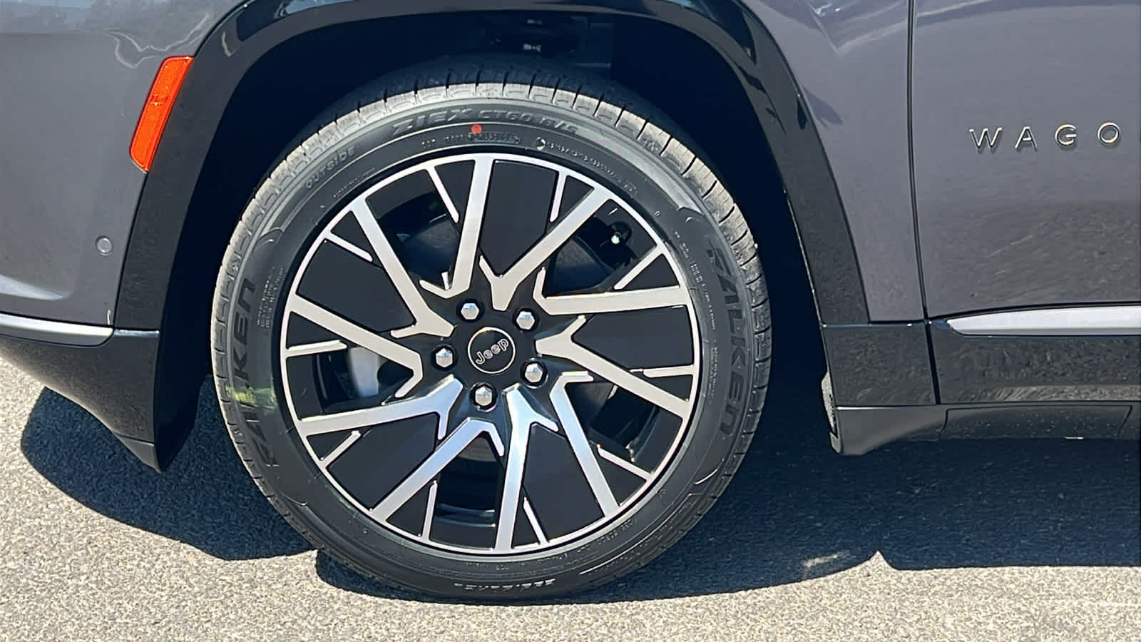 Thumbnail: 2025 Jeep Wagoneer S - 9