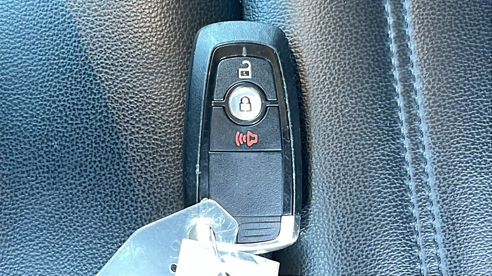 Thumbnail: 2023 Ford Edge - 29