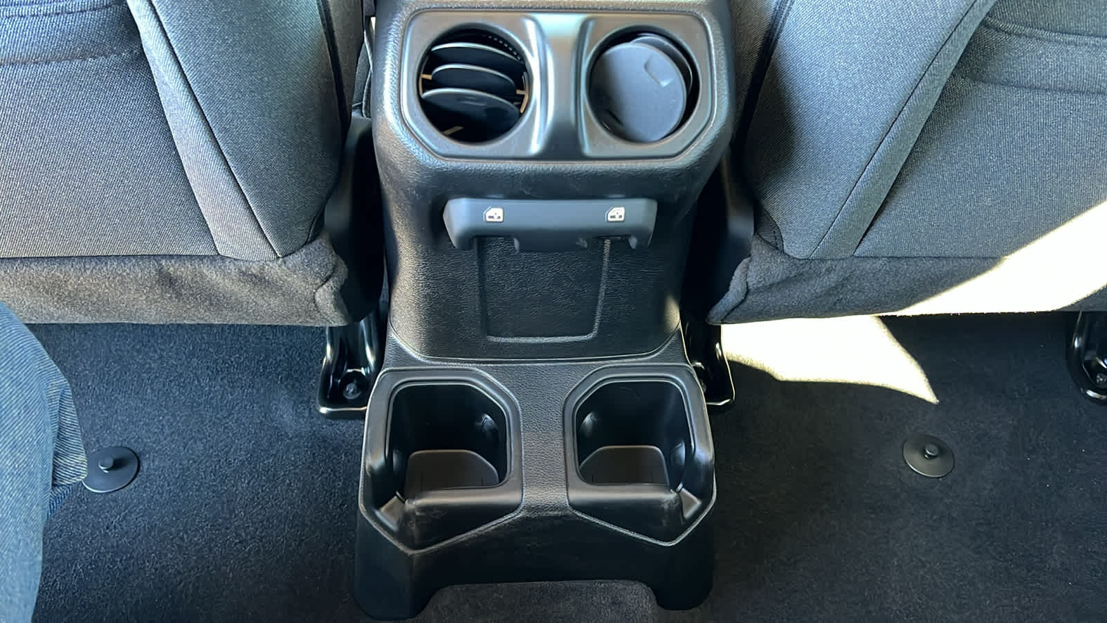 Thumbnail: 2026 Jeep Wrangler - 25