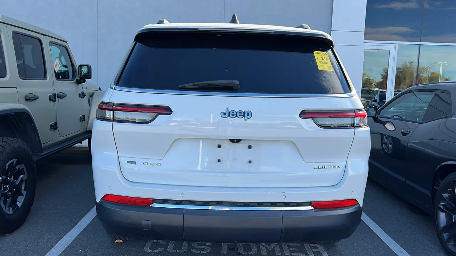 Thumbnail: 2022 Jeep Grand Cherokee - 5