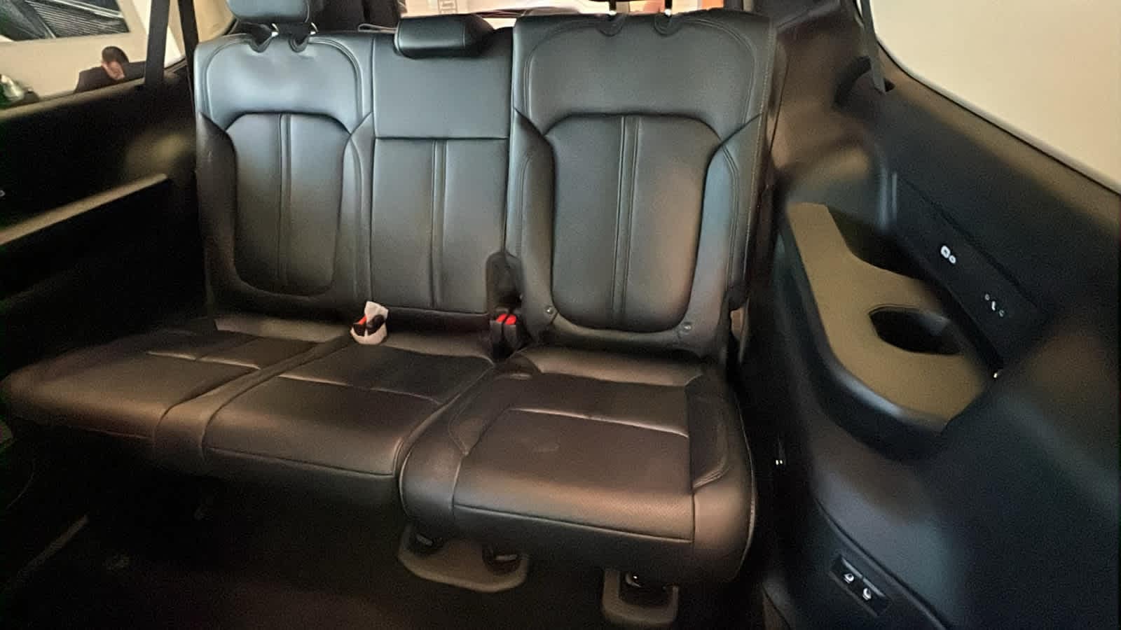 Thumbnail: 2026 Jeep Grand Wagoneer L - 32