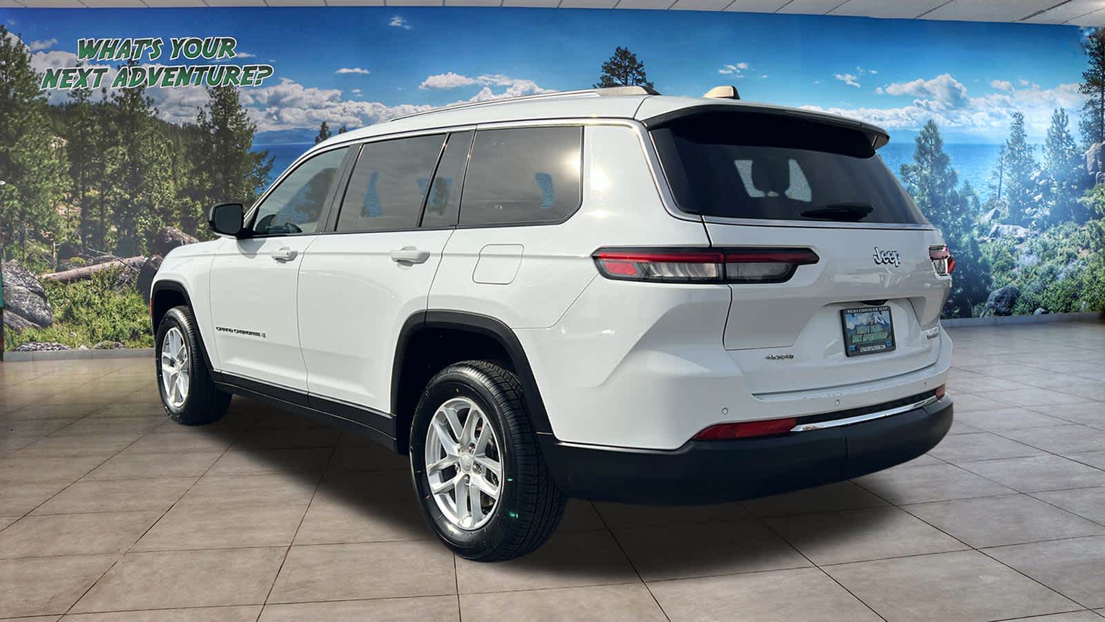 Thumbnail: 2023 Jeep Grand Cherokee - 7