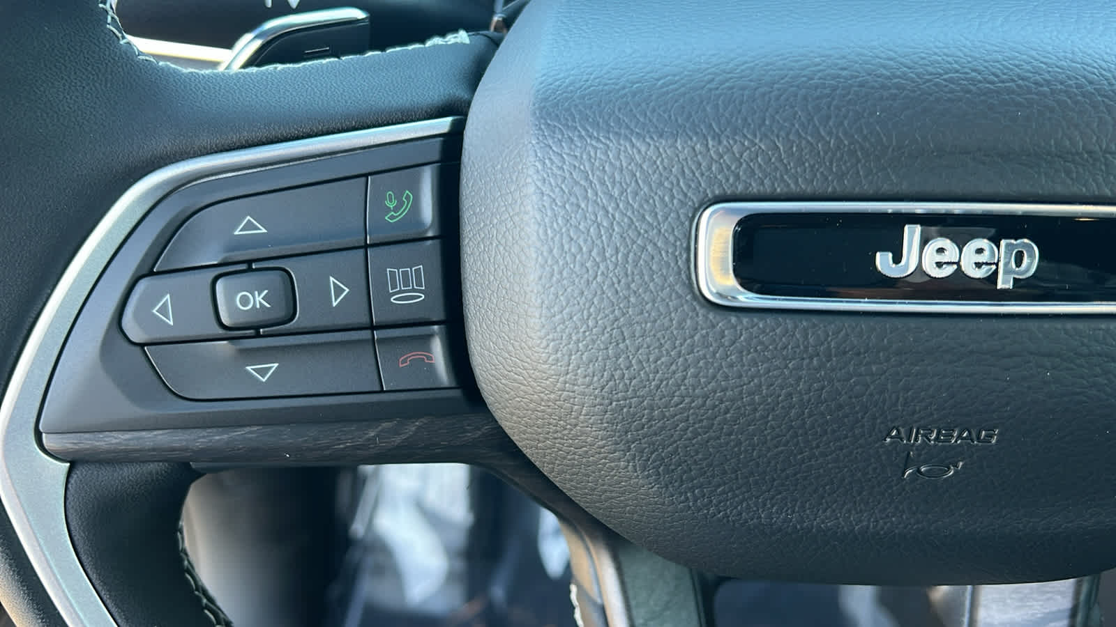 Thumbnail: 2026 Jeep Grand Cherokee - 19