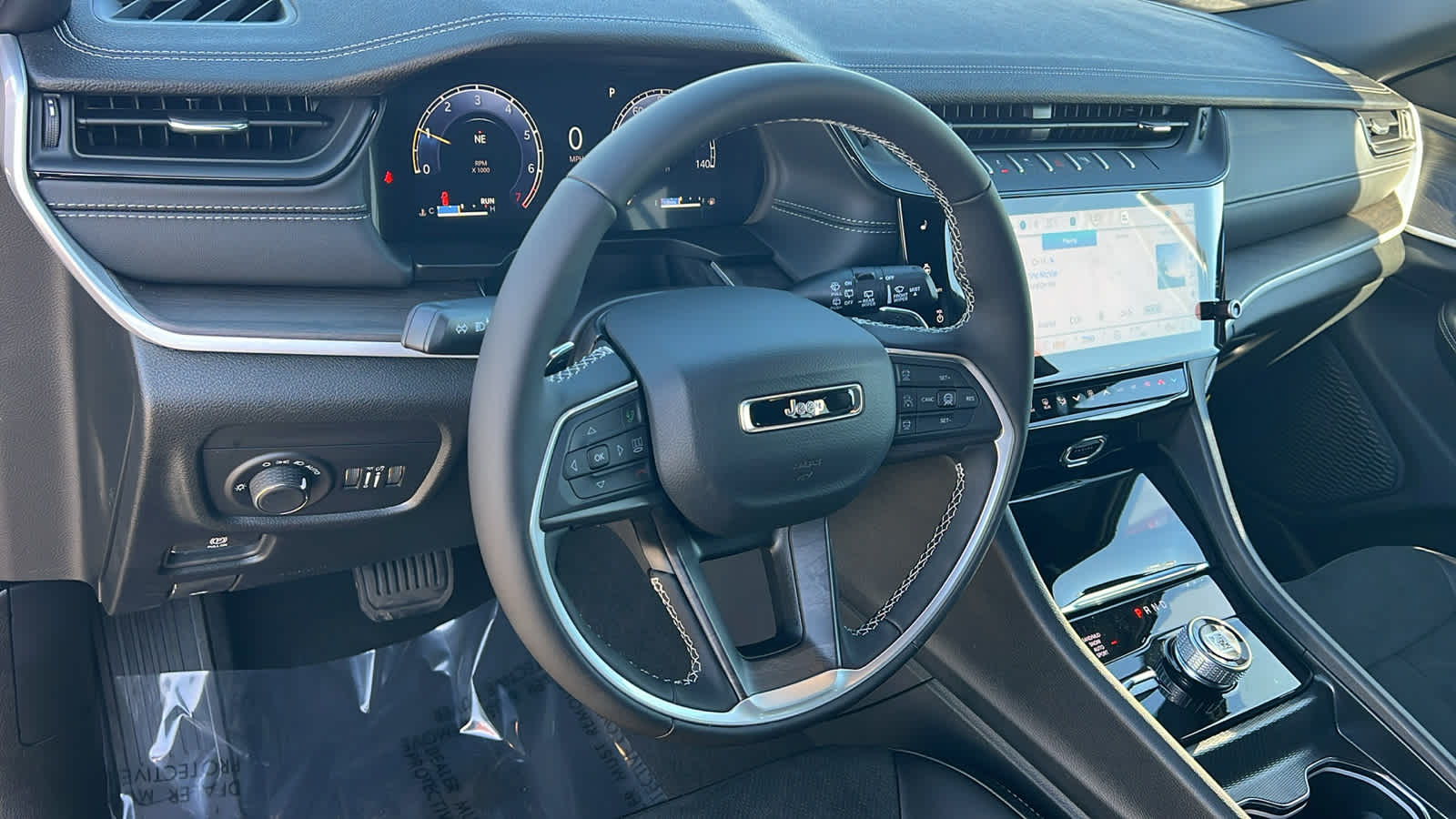 Thumbnail: 2026 Jeep Grand Cherokee - 10