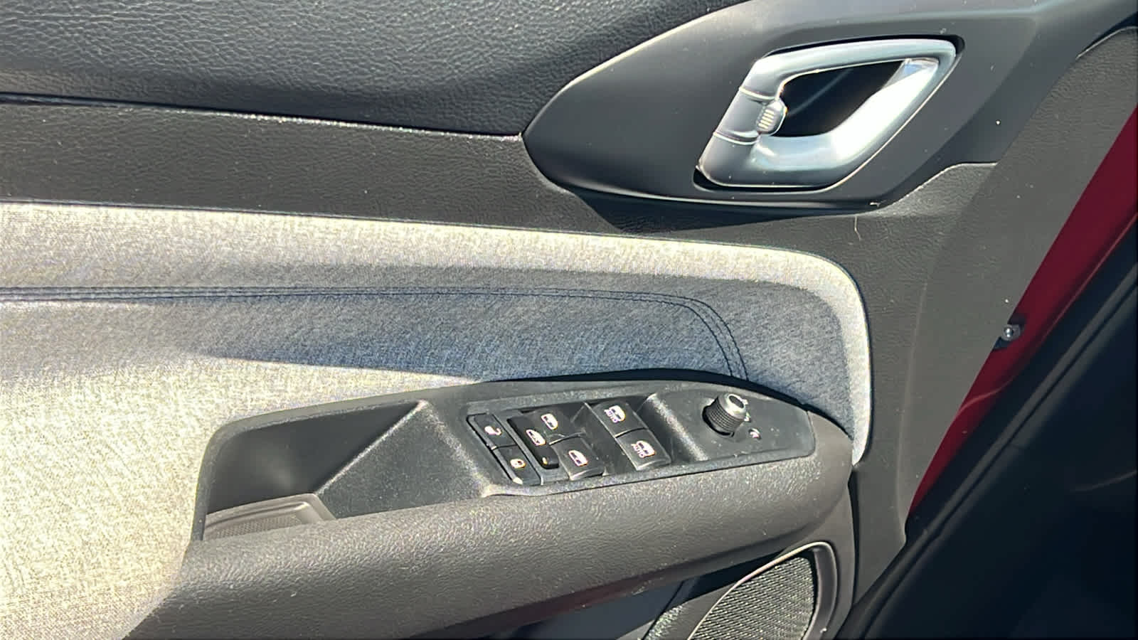 Thumbnail: 2025 Jeep Compass - 22