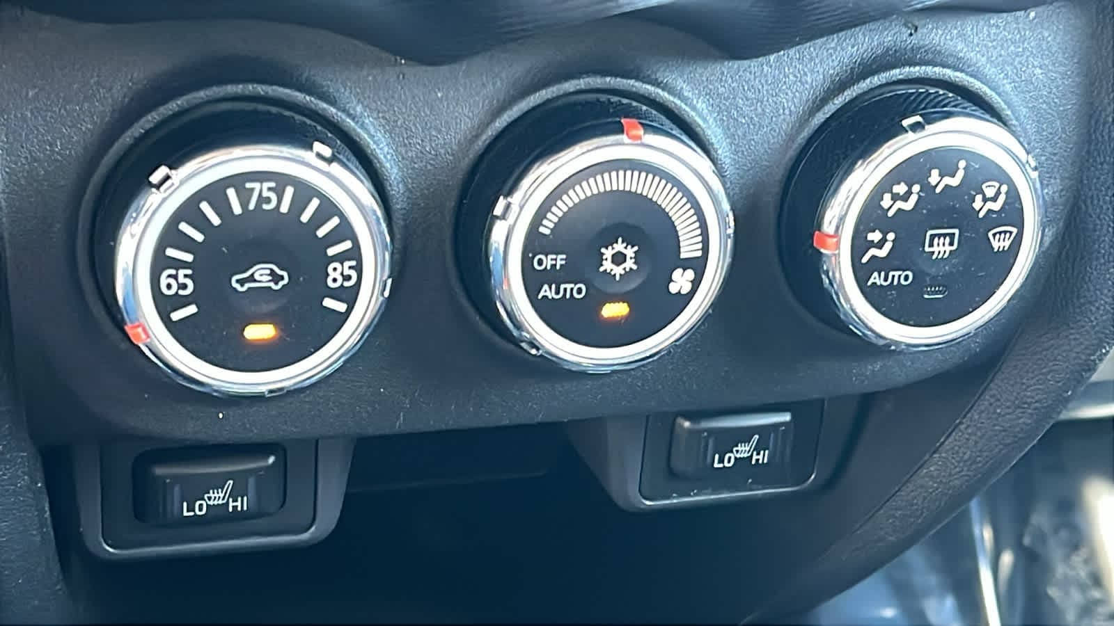 Thumbnail: 2017 Mitsubishi Outlander Sport - 14