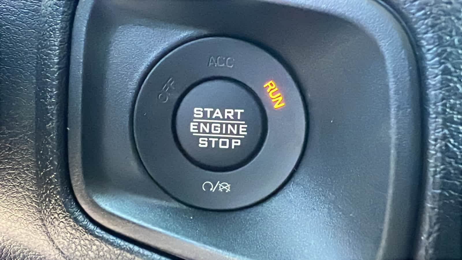 2025 Jeep Wrangler Sport 17