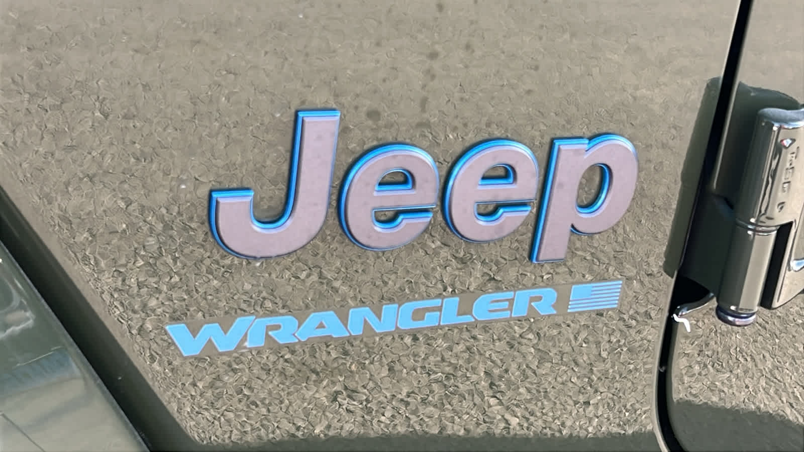 Thumbnail: 2023 Jeep Wrangler - 28