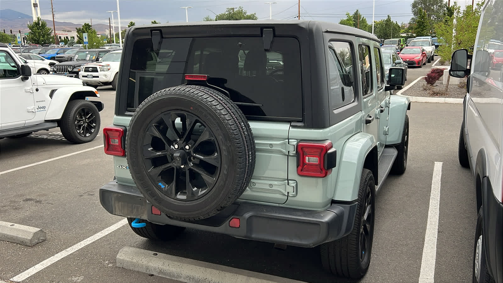 Thumbnail: 2023 Jeep Wrangler - 10