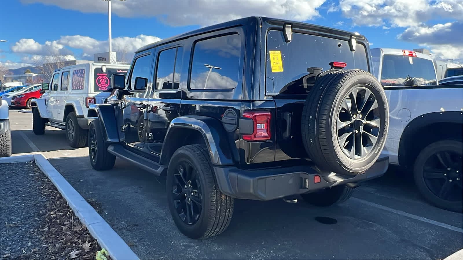 Thumbnail: 2021 Jeep Wrangler - 6