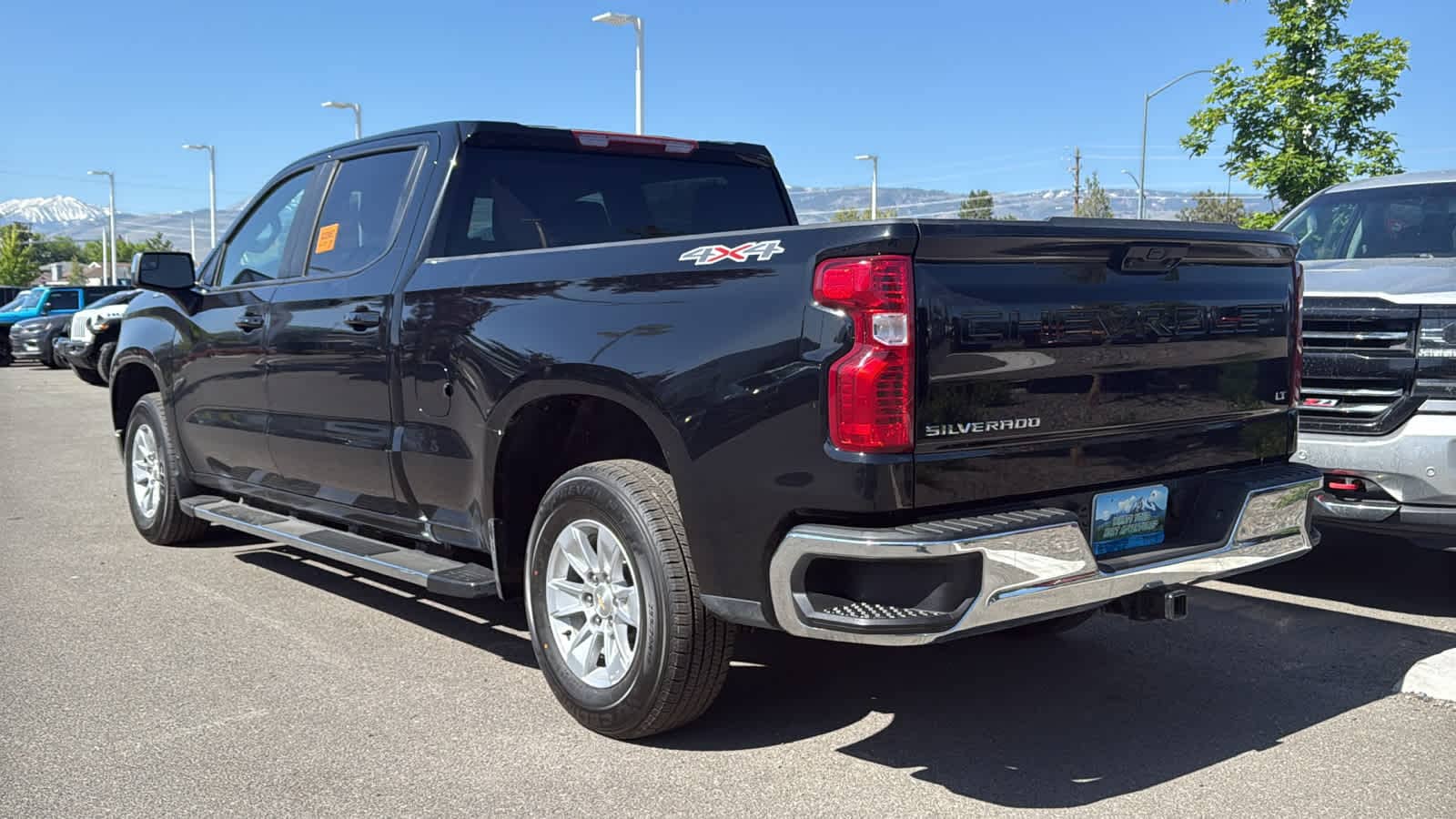 2024 Chevrolet Silverado 1500 LT 3